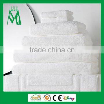 Cheap custom terry cloth bath towel jacquard