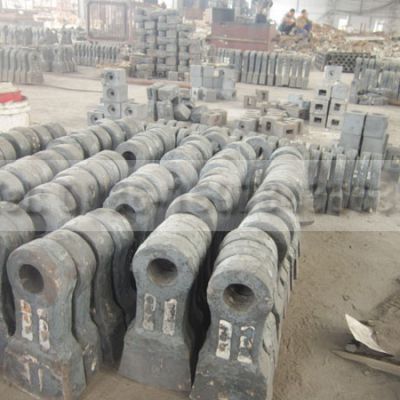 Not Easy To Wear Hammer Vertical Shaft Crusher Structural Stability