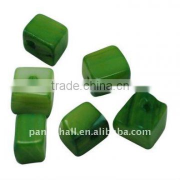 Sea Shell Beads, Dyed, Green, about 8~9x7~8x5~7mm, hole: 2mm, about 570pcs/500g(BSHE-S001-6)