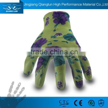 Qianglun 13G PU Coated Garden Glove With Elegant Pattern