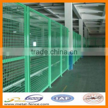 Heat Treated Pressure Treated Wood Type and PVC Coated Frame Finishing 304 stainless steel welded wire mesh fence