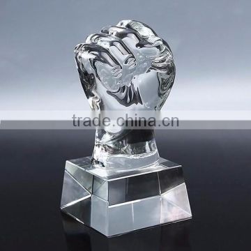 Wholesale custom fashion 2016 fist-clenched crystal hand trophy