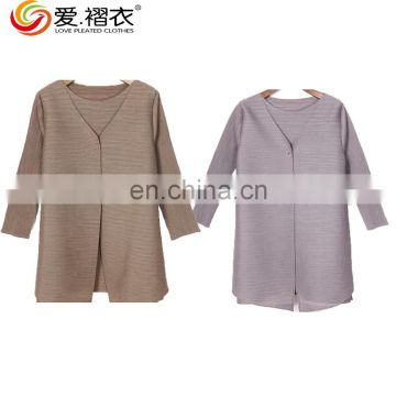 Women V neck solid color plus size loose casual blouse with latest design