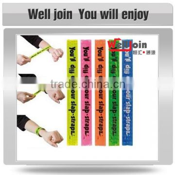 2015 New arrival hot selling factory price cheap custom silicone slap bracelet
