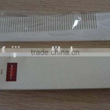 cheap high quality hotel disposable plastic comb with paper box