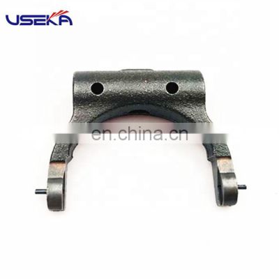 Hot sale LEVER ASSY-CLUTCH /Clutch Fork For NISSAN oem 30537-M8005