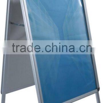 Aluminium double side poster board with fore head