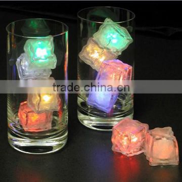 2014 new fashion acrylic LED ice cubes