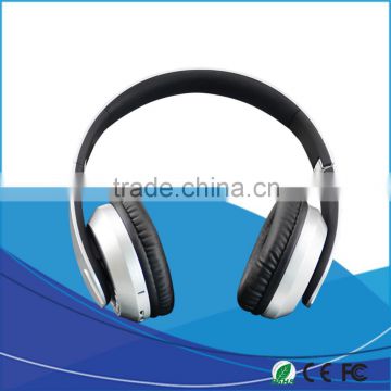 Factory wholesale logo design used wireless bluetooth headphones for both ears