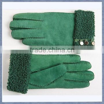 Green Color Fur Gloves Smart Fur Gloves With Button