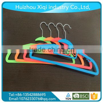 2016China Manufacture Best Selling Plastic Hanger Non-slip Clothes Hanger