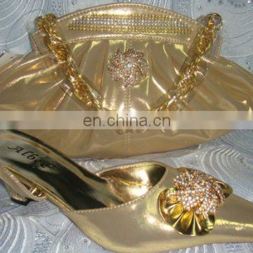 2012 new fashion design gold lady pump shoes