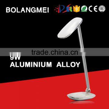 Sliver Aluminum Alloy 9w CE EMC passed led table lamp usb contect