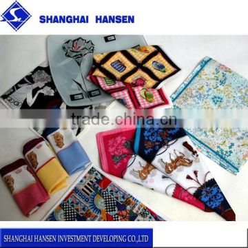 Hansen's multifunctional silk handkerchief