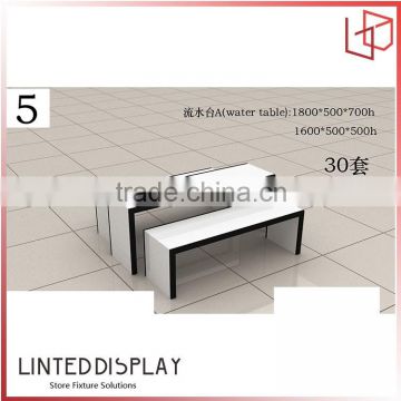 Portable retail floor store display tables