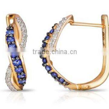 Gold earring with Sapphire and Diamonds