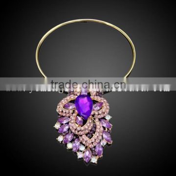 18k gold jewelry necklace with purple crystal
