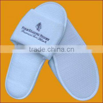 comfortable hotel slippers 32