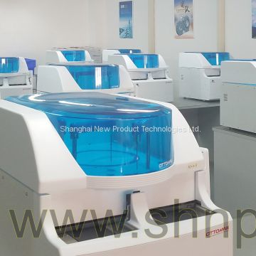 covers reaction injection molding for small batch production
