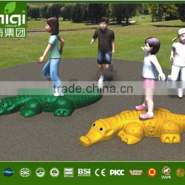latest plastic crocodile toys plastic toy play