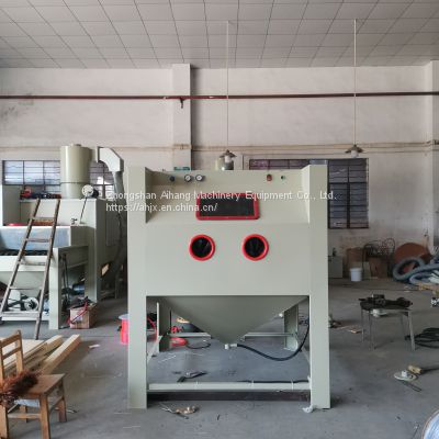 Zhongshan 1515 manual sandblasting machine processes various parts and products to remove oxidation layer, rust and matte sanding processing