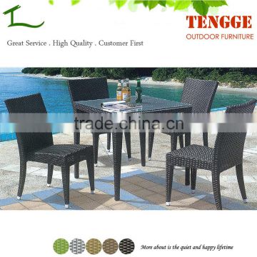 YH-5013 Poolside black rattan cheap dining table and 4 chairs
