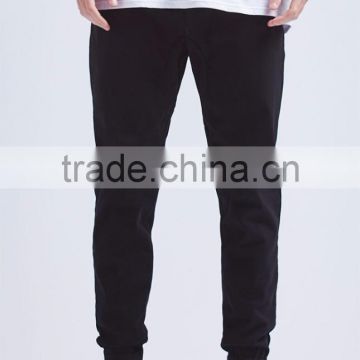 Dark street-style-approved cotton jogger pants for men