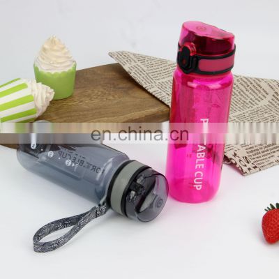 Wholesale Flip-Top Lid Drinking Sport Plastic Water Beverage Bottles Plastic Tritan Drink Bottle