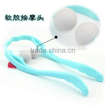 Manuall handheld ball roller neck massager