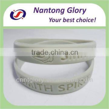 Promotional hot selling custom debossed rubber wristband