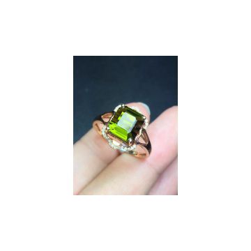 Fashion natural green tourmaline 18k gold ring set with diamonds