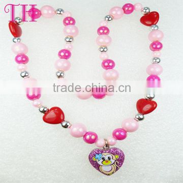 promotion girls accessory cute pink peach red glitter heart beaded necklace for party