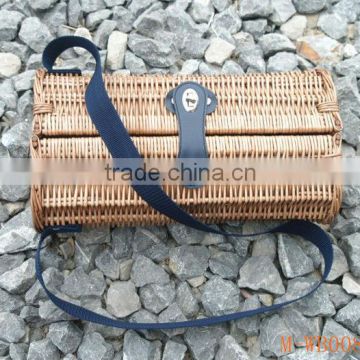 Wicker wine bottle gift basket with handle
