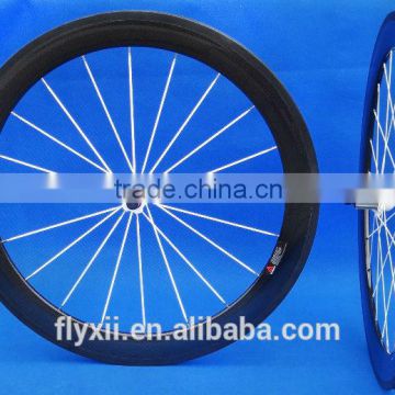 FLX-WS-CW06 : Carbon Cycling Road Bike Clincher Wheelset 60mm Rim ( Basalt Brake Side ) white spokes , white hub