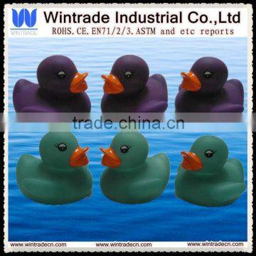 Green & purple duck change color