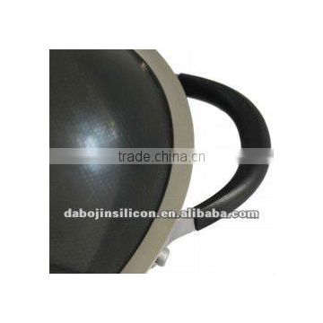 Frying pan ears coated with silicone rubber