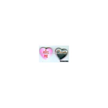 Heart-shaped tin badge/button badge