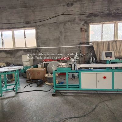 Automatic magnetic strip injecting production line for door seal