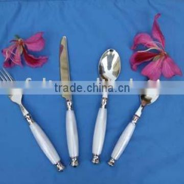 Full tang cutlery with plastic handle