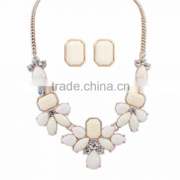 Wholesale latest design jewelry sets sweet contracted fashion neckalce and earrings