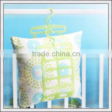 Customized high quality hot sell your own design plastic hanger for pillow manufacturer in shenzhen