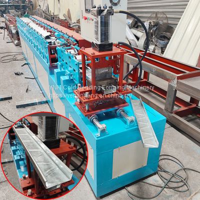 Fully automatic C-shaped steel forming machine