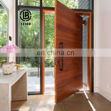 American high-grade wooden middle swing door is beautiful and atmospheric