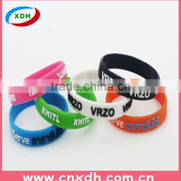 Food grade promotional cheap silicone bracelet