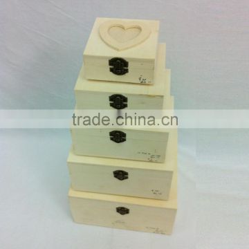 set of 5 unfinished small square wooden box with heart-shape pattern lid poplar