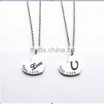 fashion zinc alloy engraved heart shaped necklace manufacturer