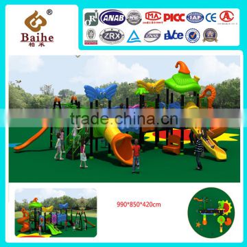 2016 New type plastic slide in the amusement park
