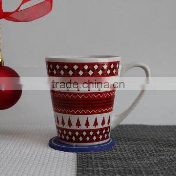 2016 new ceramic mugs in cone shape with Christmas printing