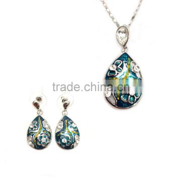 jewelry sets and intrinsic detail flower design necklace and earring