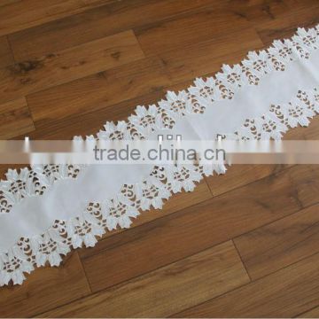 Table Runner with Placemats